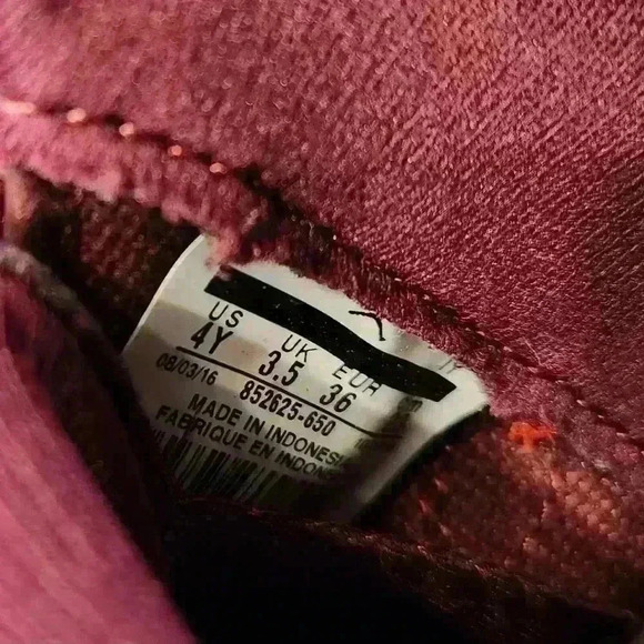 Jordan 11 Retro GG Heiress Velvet 2016 Grade School Size 4Y 852265-65 - Picture 9 of 11